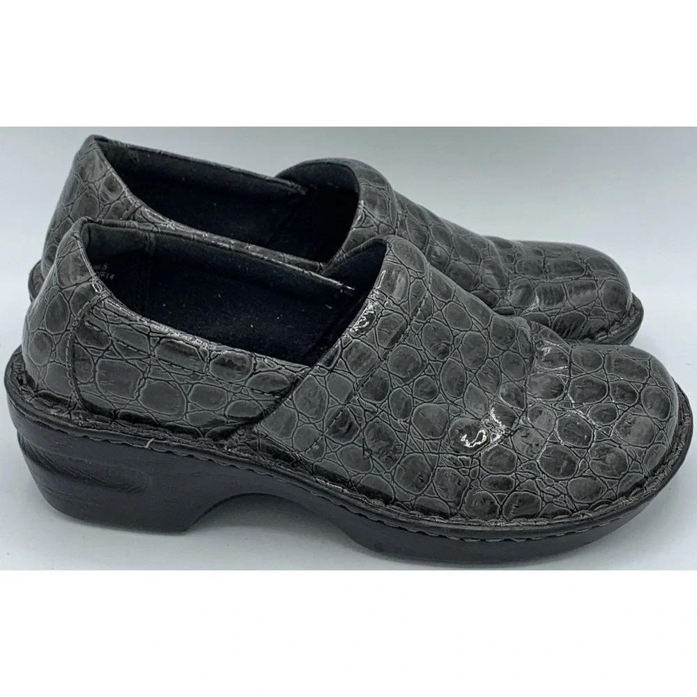 BOC Womens Sz 7.5 Peggy Clogs Gray Crocodile C45728 Slip On Wedge Heels‎